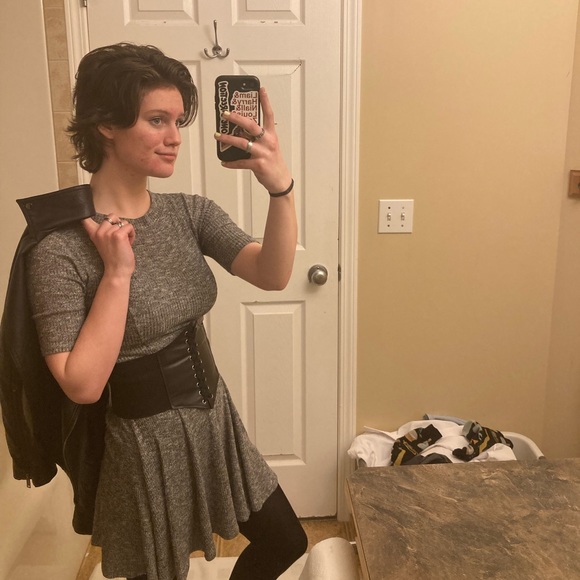 Meet your Posher, Rory - Picture 2 of 3